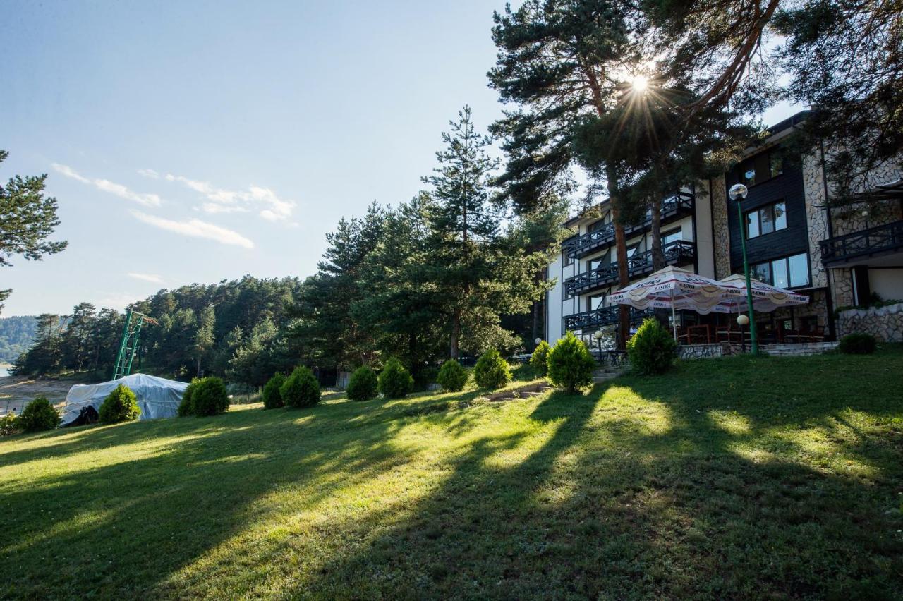 Family Hotel Hebar Batak Eksteriør bilde