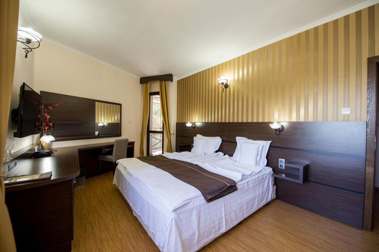 Family Hotel Hebar Batak Eksteriør bilde