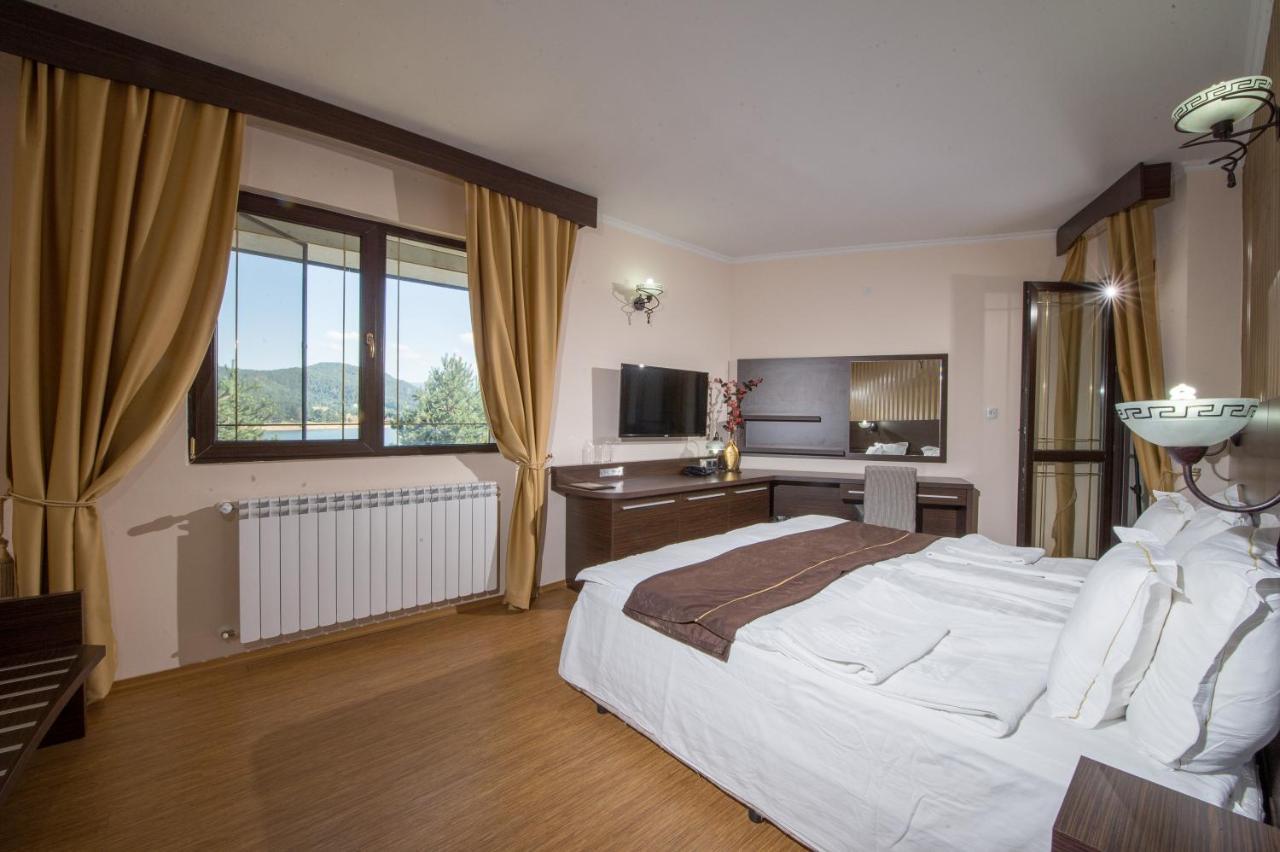 Family Hotel Hebar Batak Eksteriør bilde