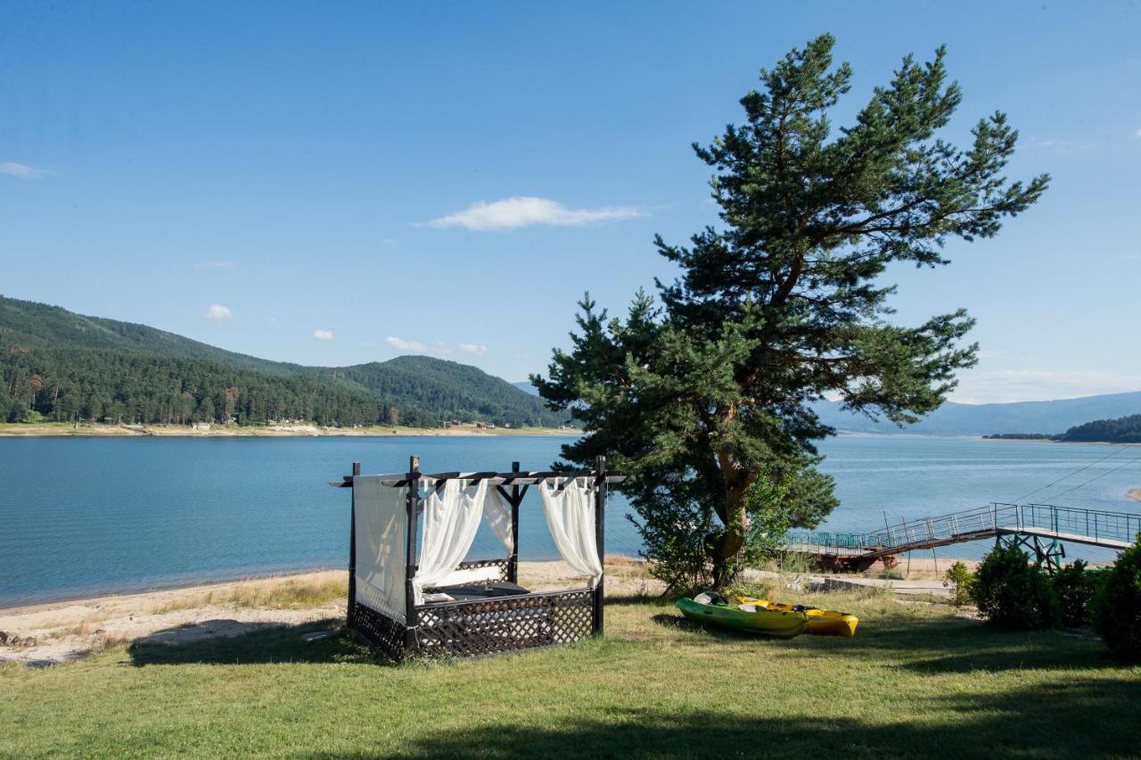 Family Hotel Hebar Batak Eksteriør bilde