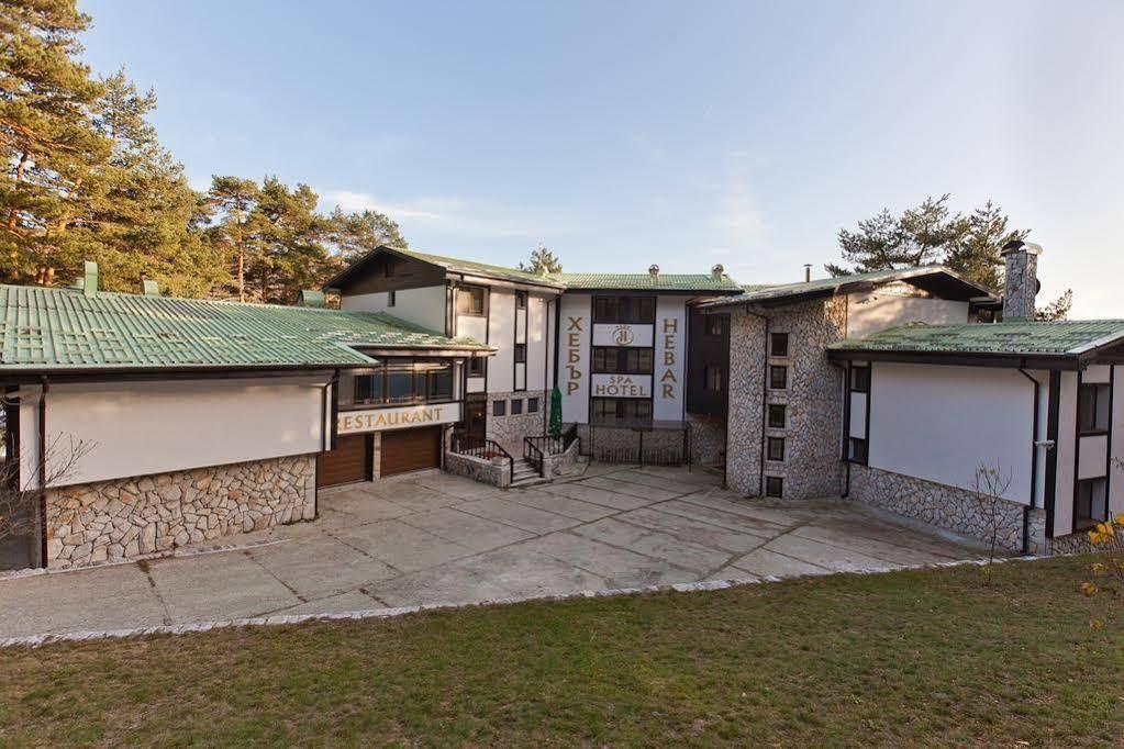 Family Hotel Hebar Batak Eksteriør bilde