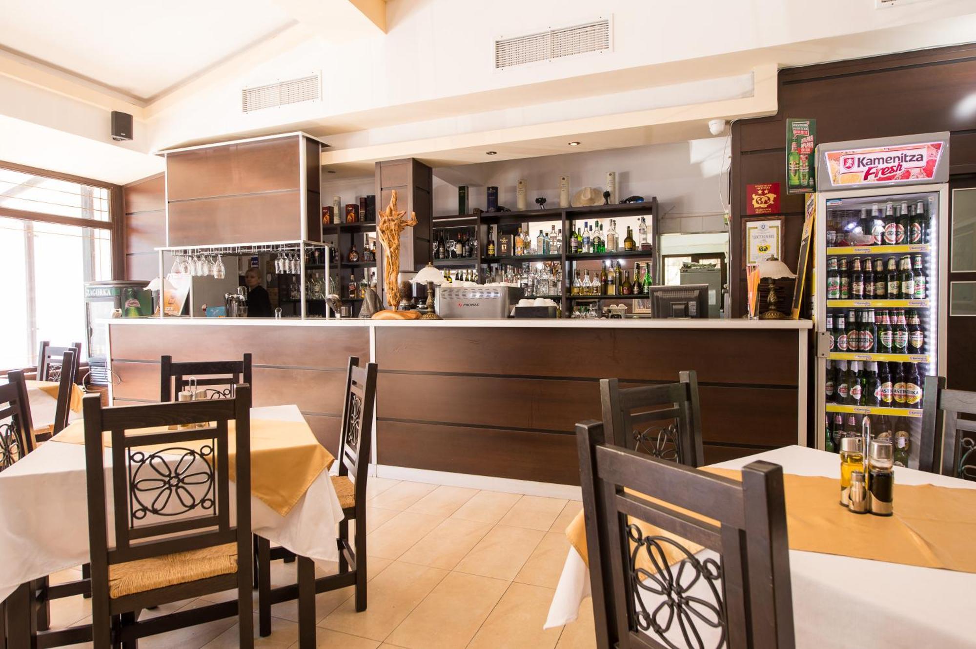 Family Hotel Hebar Batak Eksteriør bilde